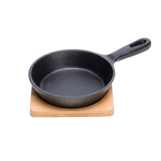 Set tigaie fonta si suport din lemn de bambus, Cosy & Trendy by Hendi 13 x 21.5 x h4.5 cm