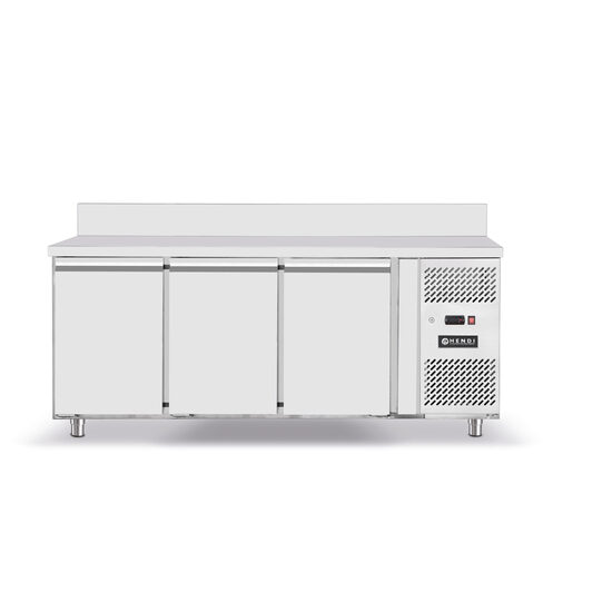 Masa frigorifica rece cu 3 usi, ARKTIC by Hendi Profi Line, 300W, interval temperatura -2/+8 gr C , 179.5x70x(H)85 cm